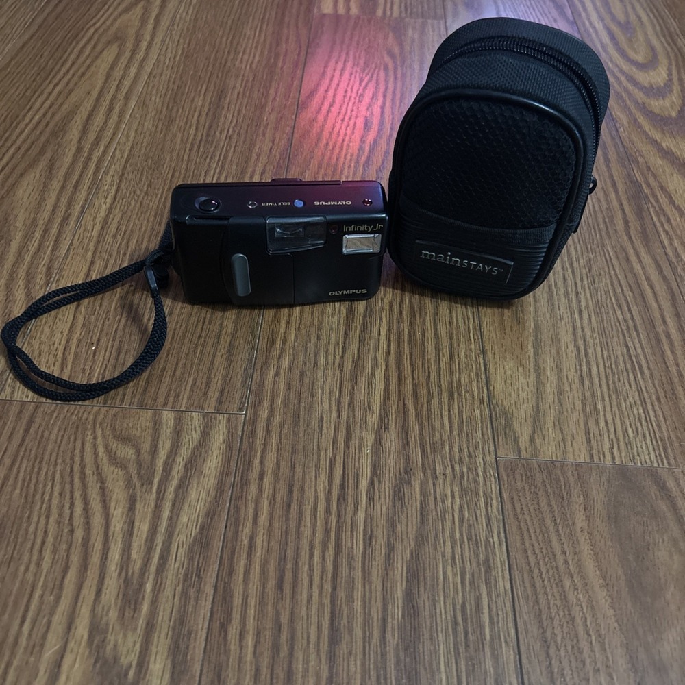 Olympus Infinity Jr. Point & Shoot 35mm Film Camera WORKS Not Film Tested